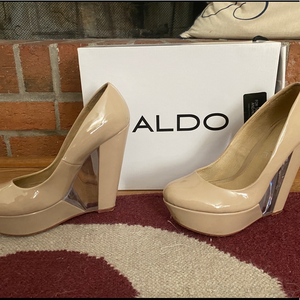 Desree Aldo wedge high heel shoe